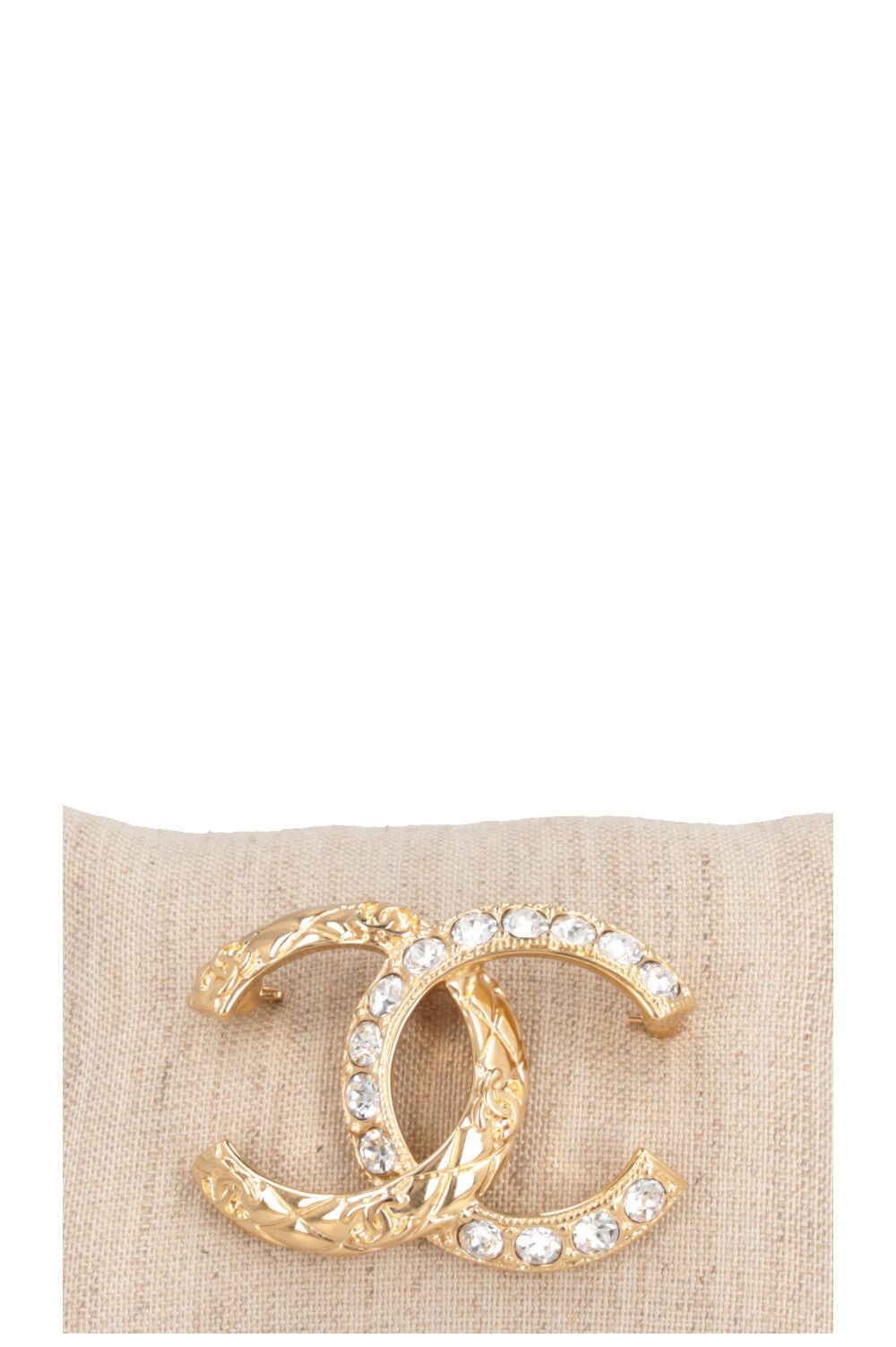 CHANEL CC Brooch Crystals Gold