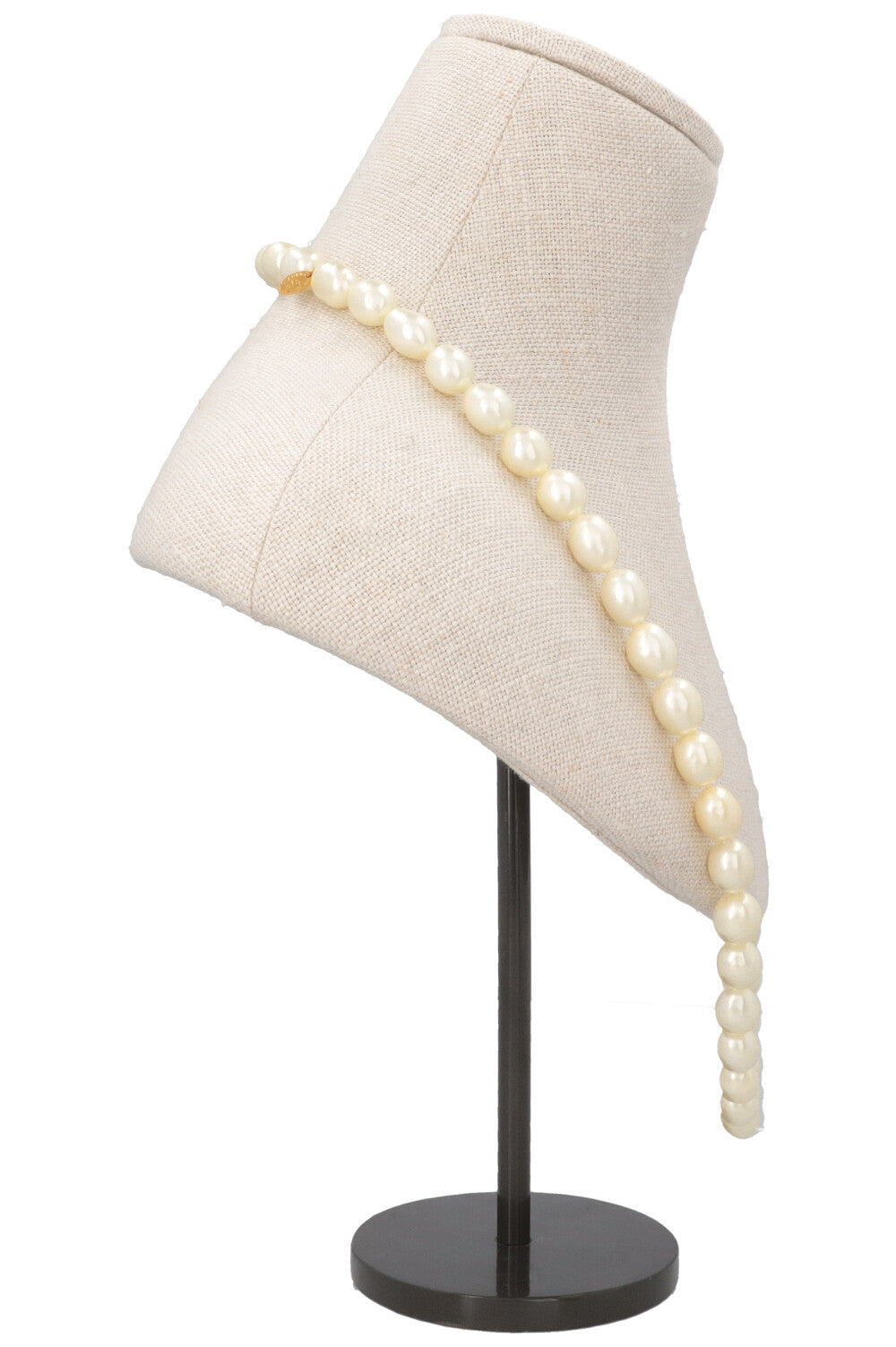 CHANEL Pearl Necklace