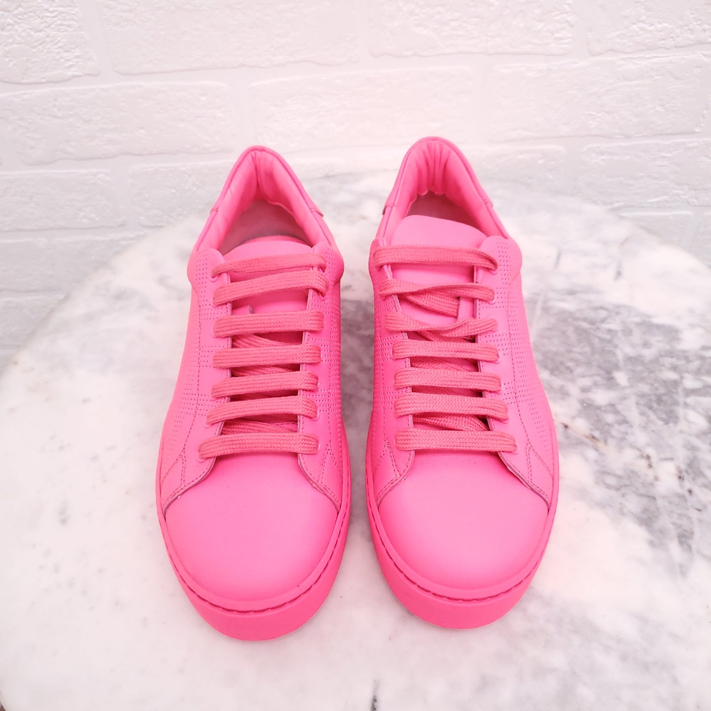 BURBERRY NEON PINK LEATHER SNEAKERS - SIZE 37