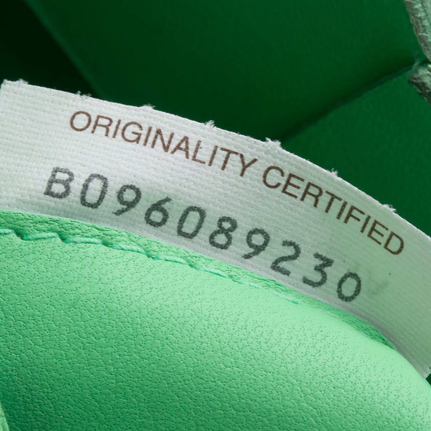 Bottega Veneta Green Leather Intrecciato Classic Cassette Bag