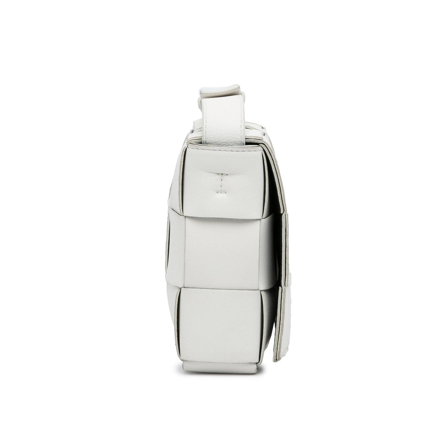 Luxury Bottega Veneta Maxi Intrecciato Cassette (SHG-k60ZZD)