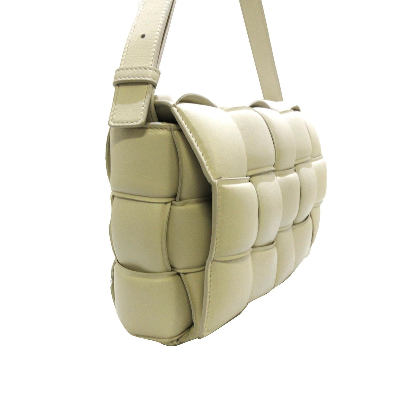 Luxury Bottega Veneta Padded Cassette Leather Crossbody Bag (SHG-vnnJ0G)