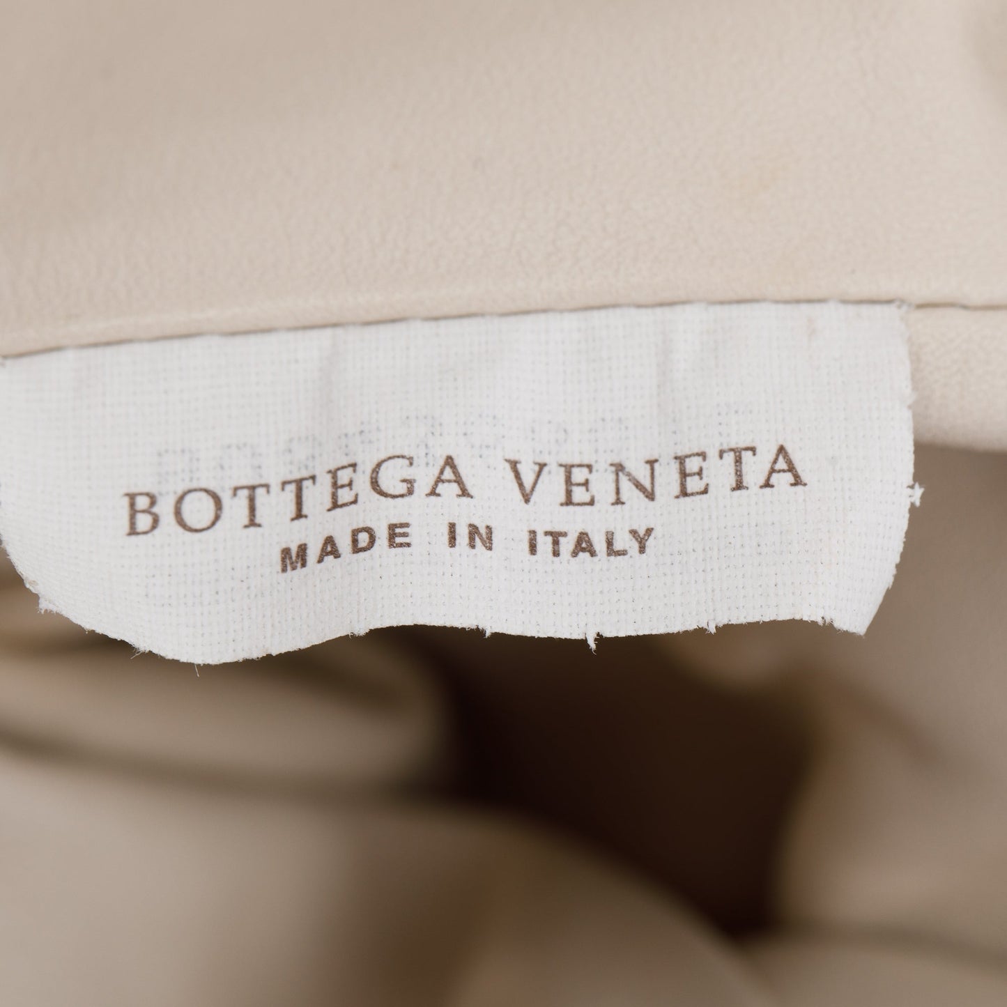 Bottega Veneta White Calfskin Leather The Classic Large Pouch