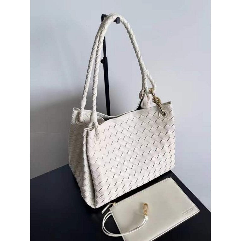 Bottega Veneta Andiamo Parachute Bag in Intrecciato Leather BGDC0063