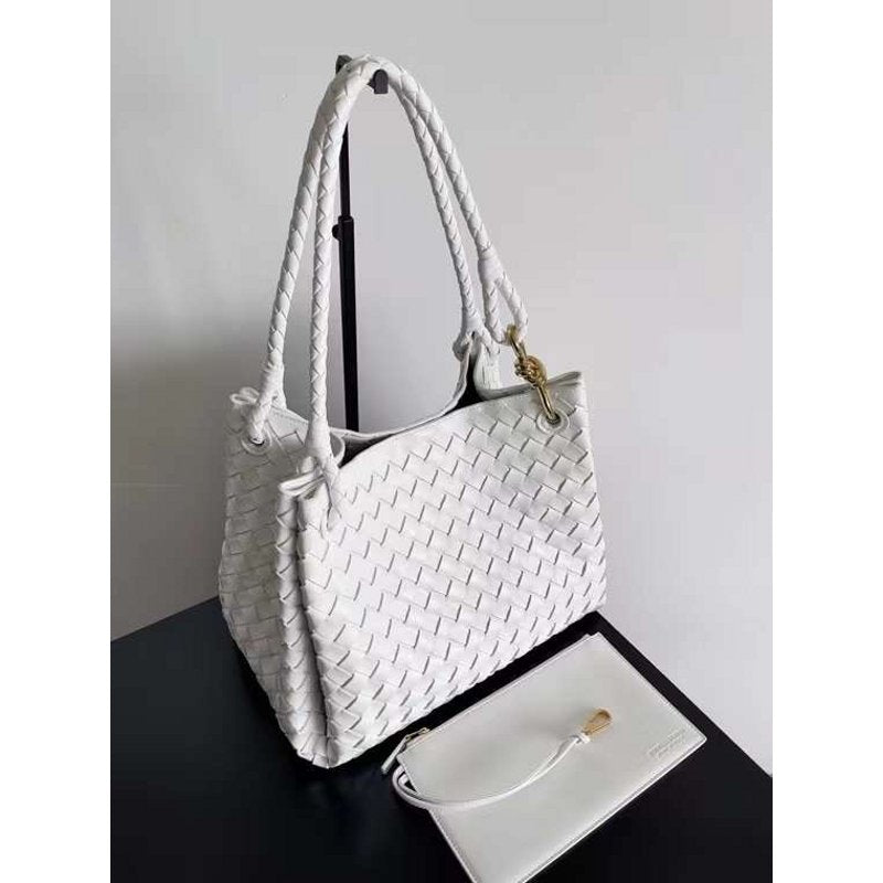 Bottega Veneta Andiamo Parachute Bag in Intrecciato Leather BGDC0064