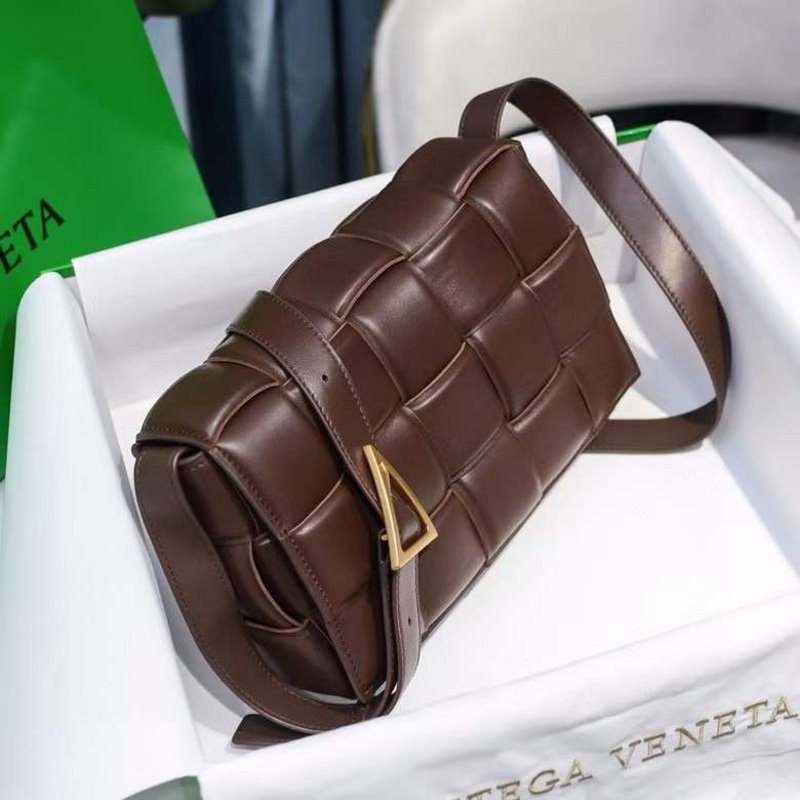 Bottega Veneta Cassette Pillow Bag BG02817