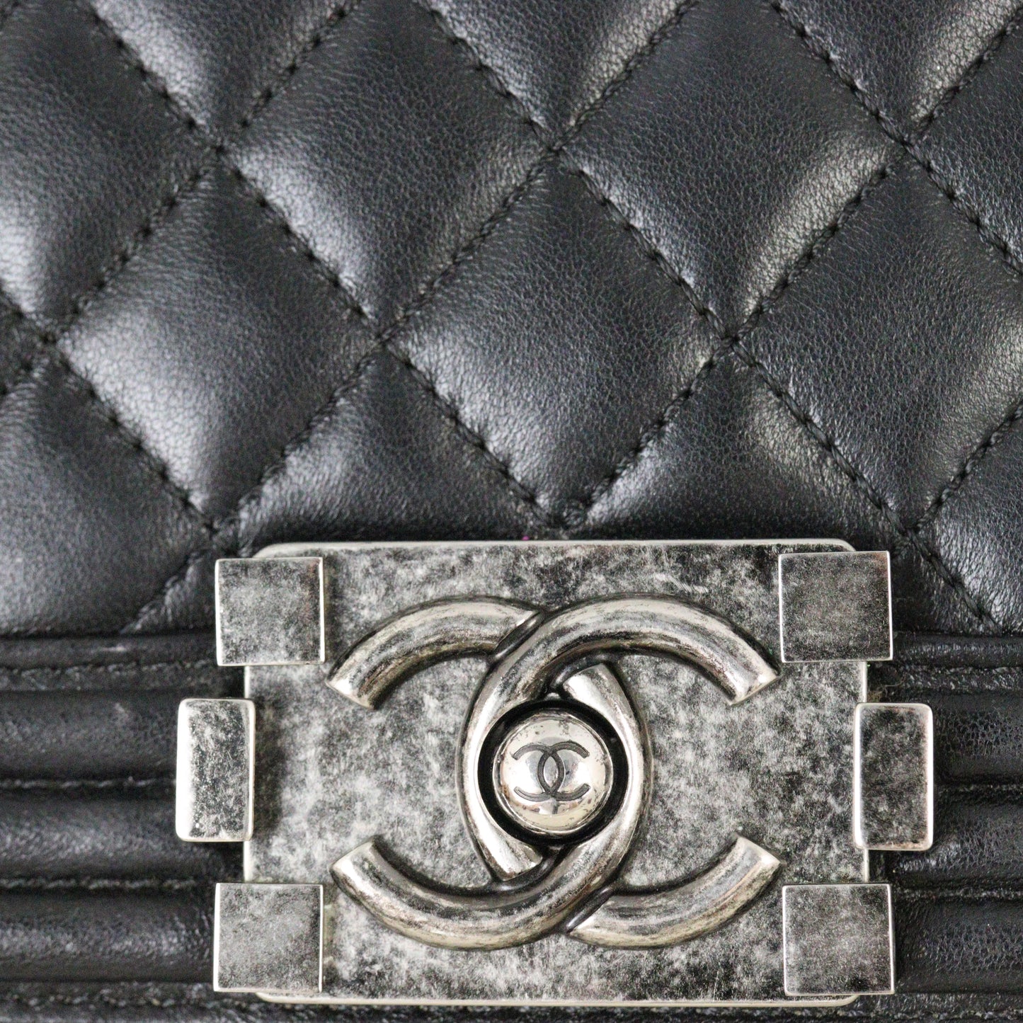 Chanel Boy Old Medium
