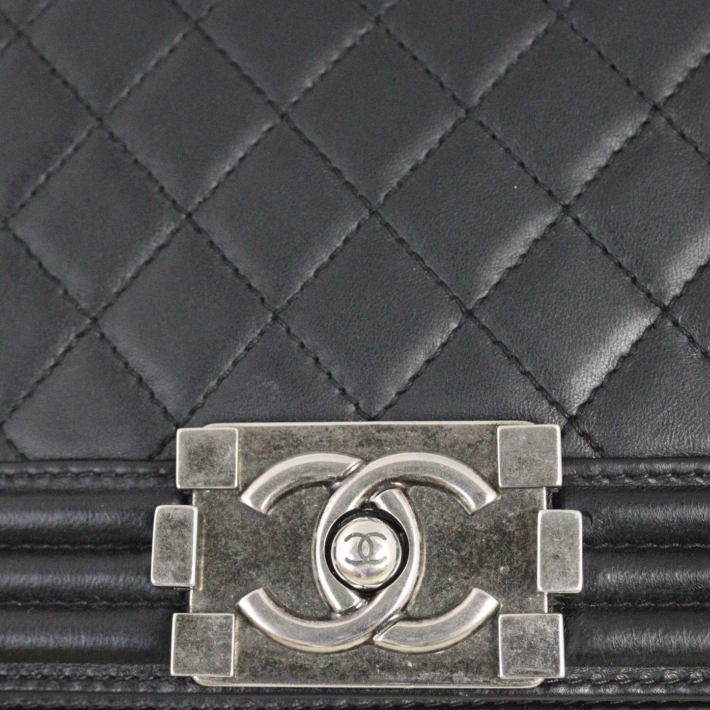 Chanel Boy Old Medium