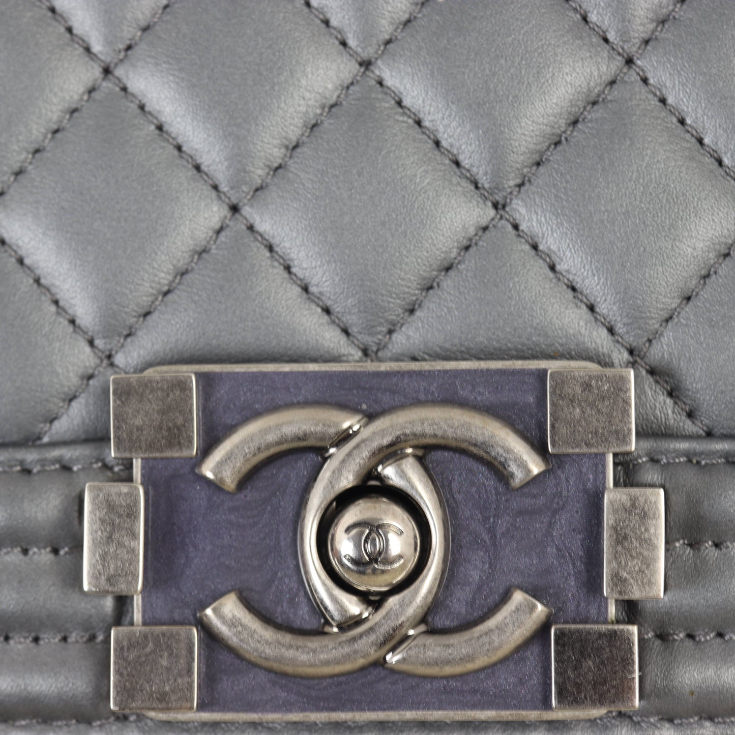 Chanel Boy Old Medium