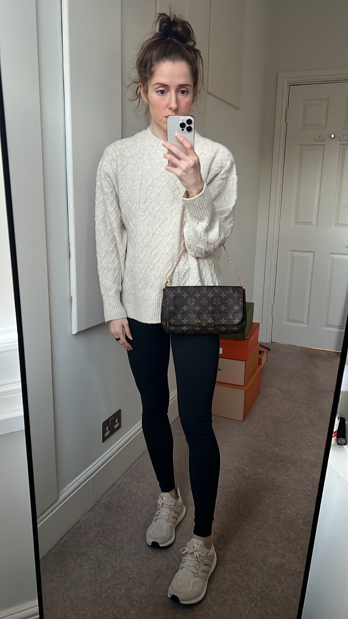Louis Vuitton Favorite MM Monogram