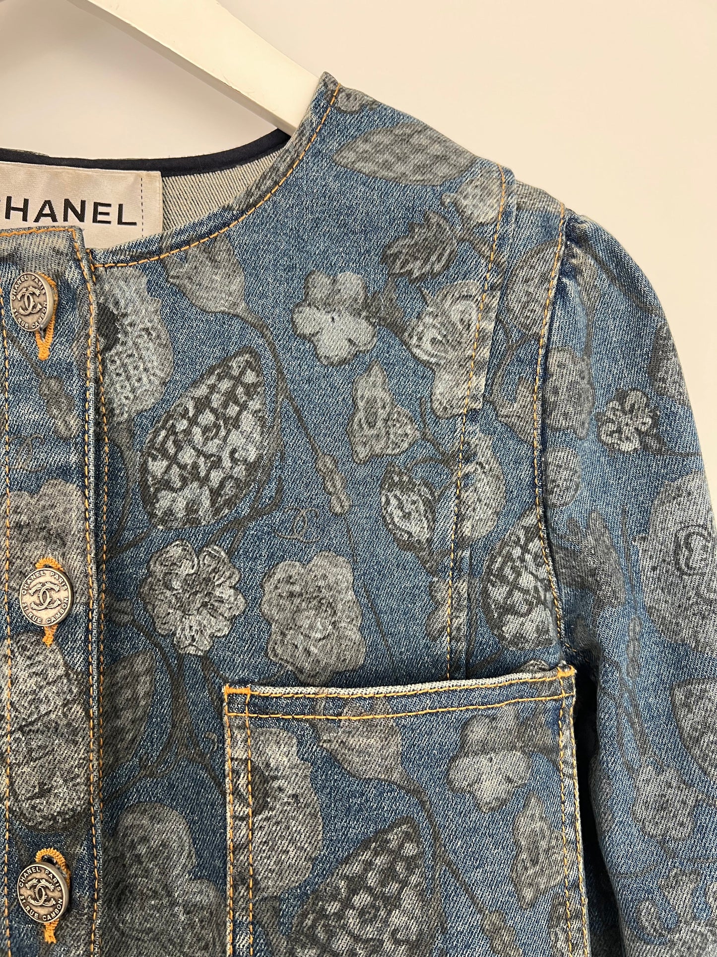 Chanel 21/A Flower Printed Denim Jacket with Silver CC Button Details Size FR 38 (UK 10)
