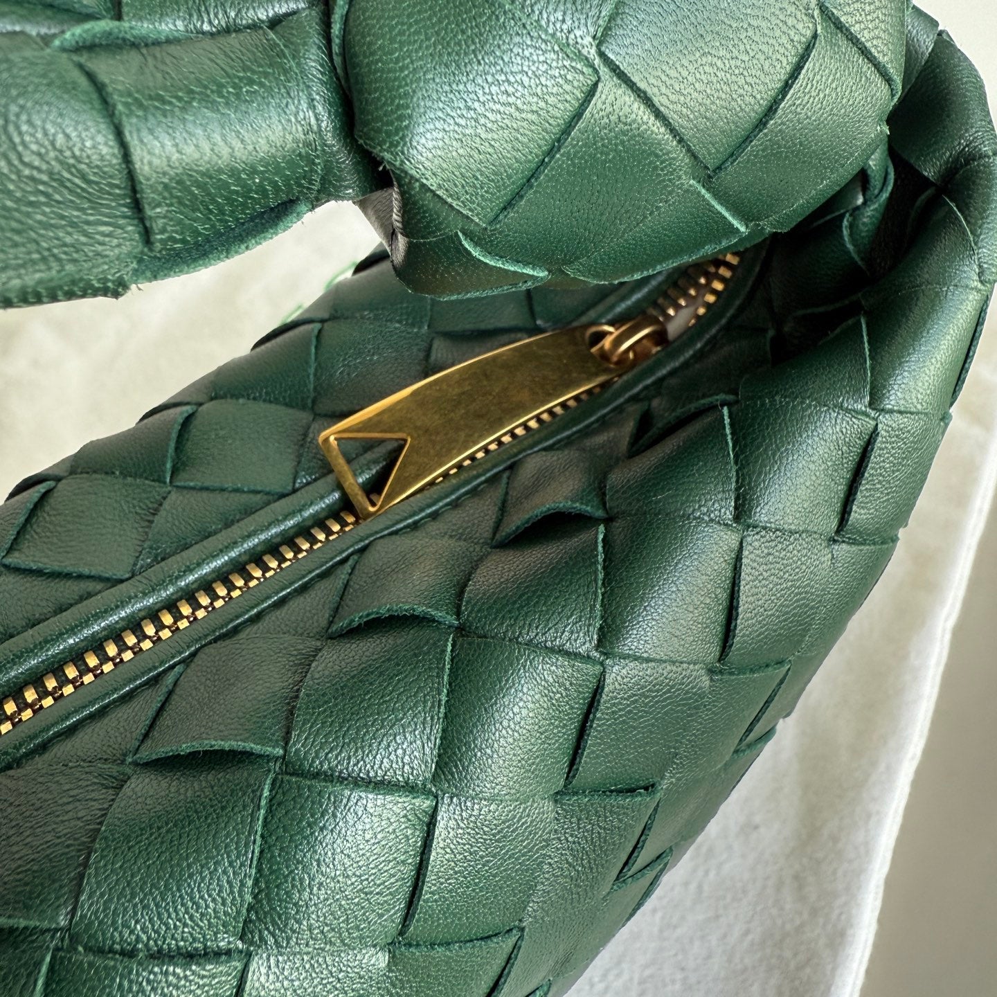Bottega Veneta Jodie Mini Dark Forest Green Lambskin Leather Clutch Bag Never Worn