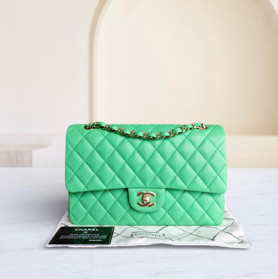 Chanel Classic Flap Medium - Caviar 25CM Quilted Green Gold Hardware Series 27