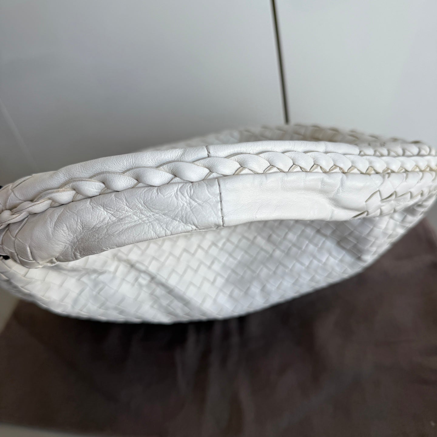 Bottega Veneta Veneta Hobo Intrecciato White Nappa Leather Medium 40cm