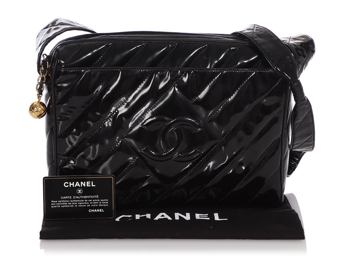 Chanel   Black Patent Crossbody Bag