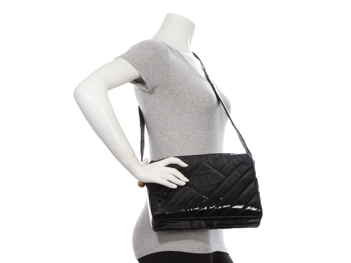 Chanel   Black Patent Crossbody Bag
