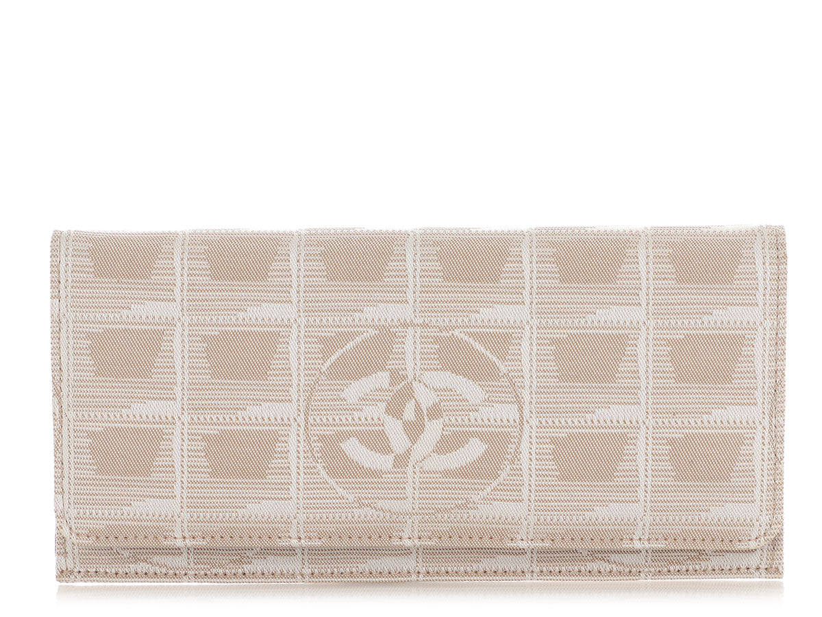 Chanel   Beige Travel Ligne Long Wallet