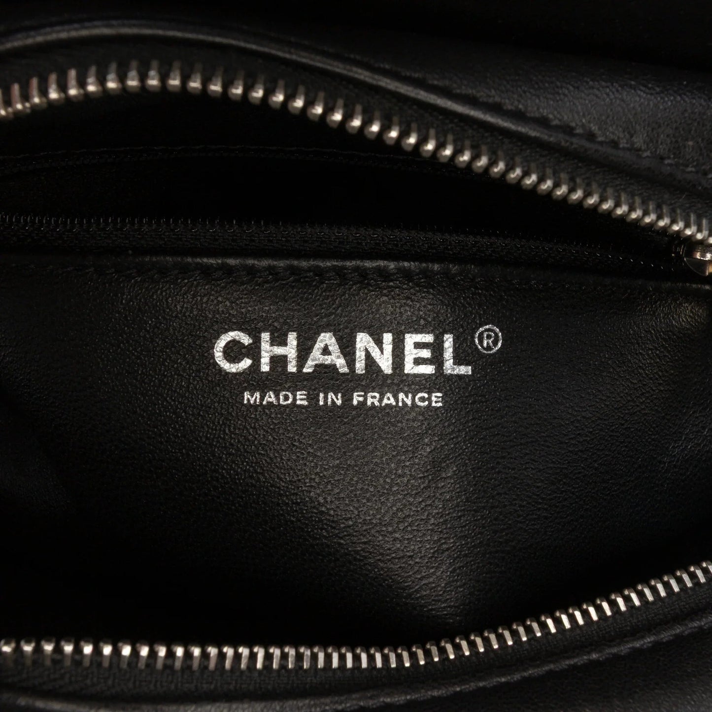 Black Chanel Tweed and Resin Zipped Chain Shopping Bag
