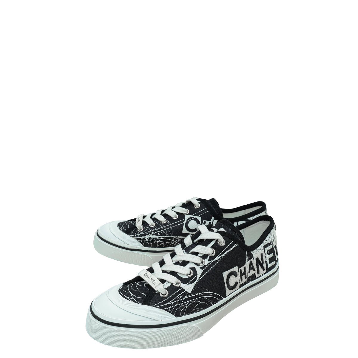Chanel Bicolor Logo Embroidered Low Top Sneakers 39