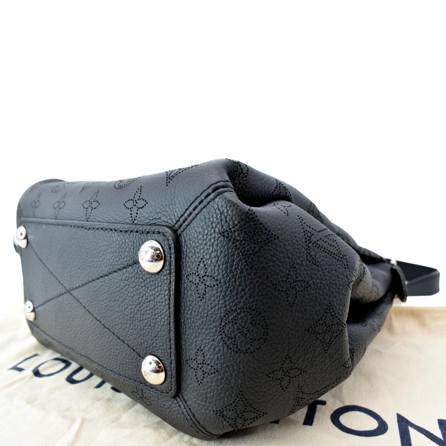 LOUIS VUITTON Babylone Monogram Mahina Leather Chain Shoulder Bag Black