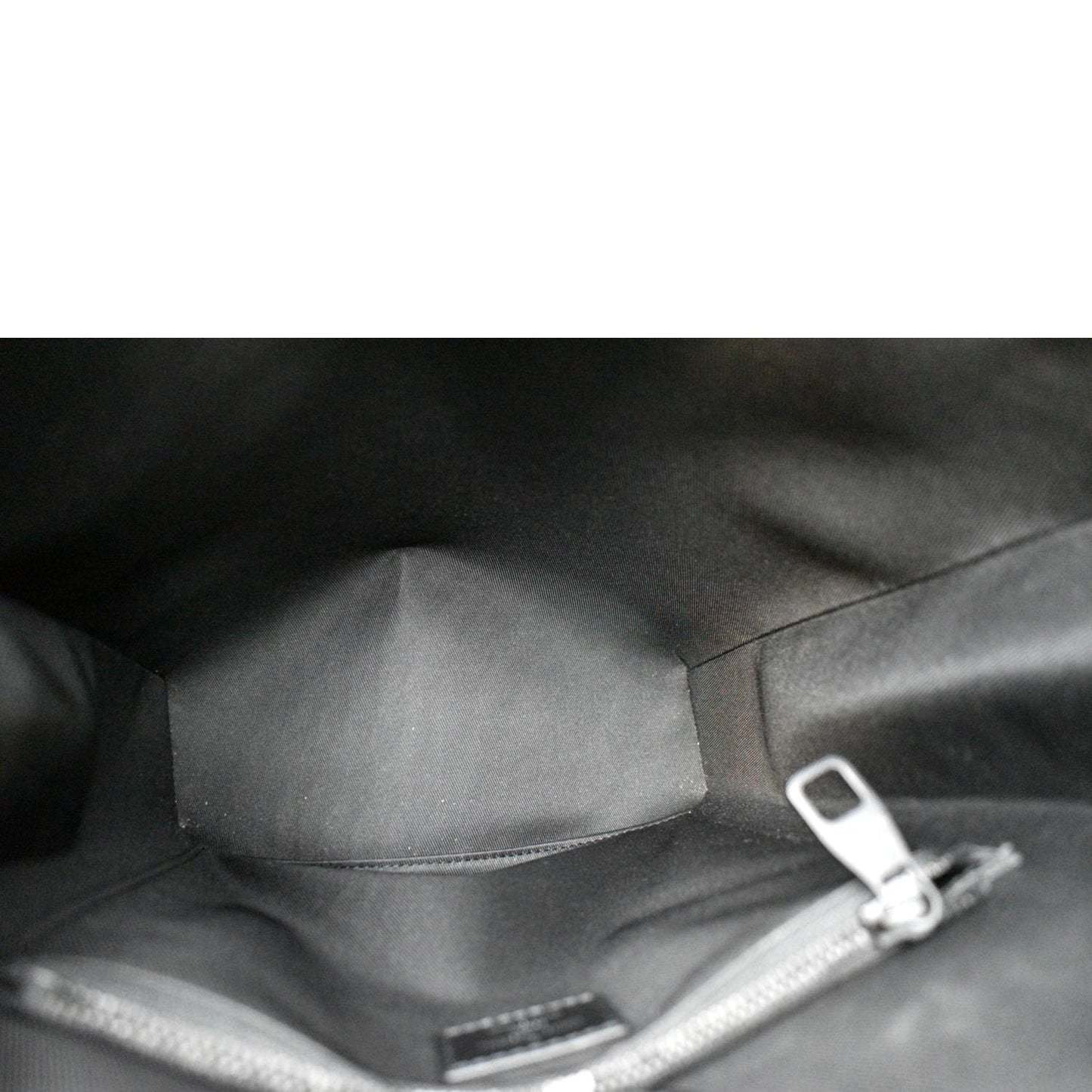LOUIS VUITTON Petit Sac Plat Epi Leather Crossbody Bag Black