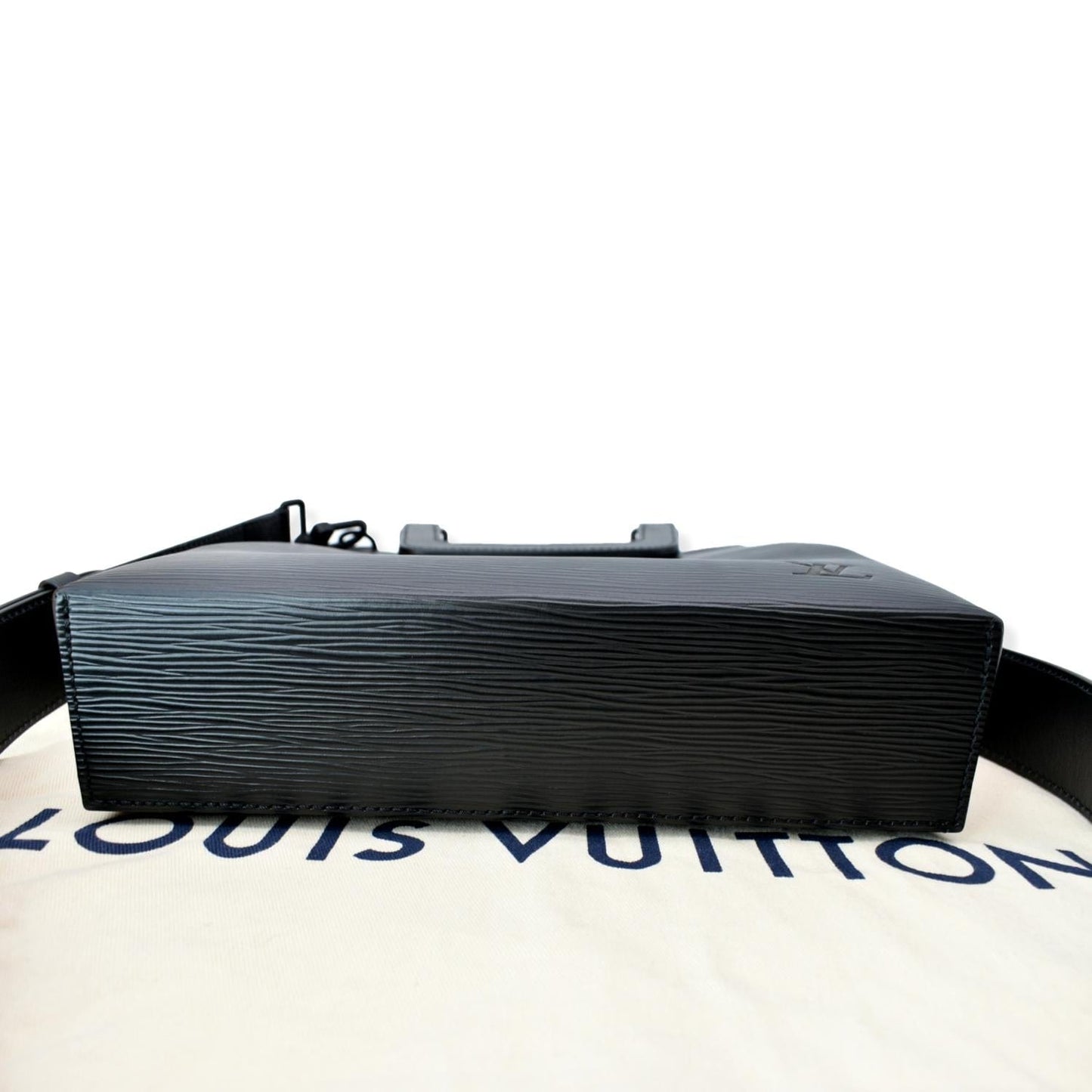 LOUIS VUITTON Petit Sac Plat Epi Leather Crossbody Bag Black
