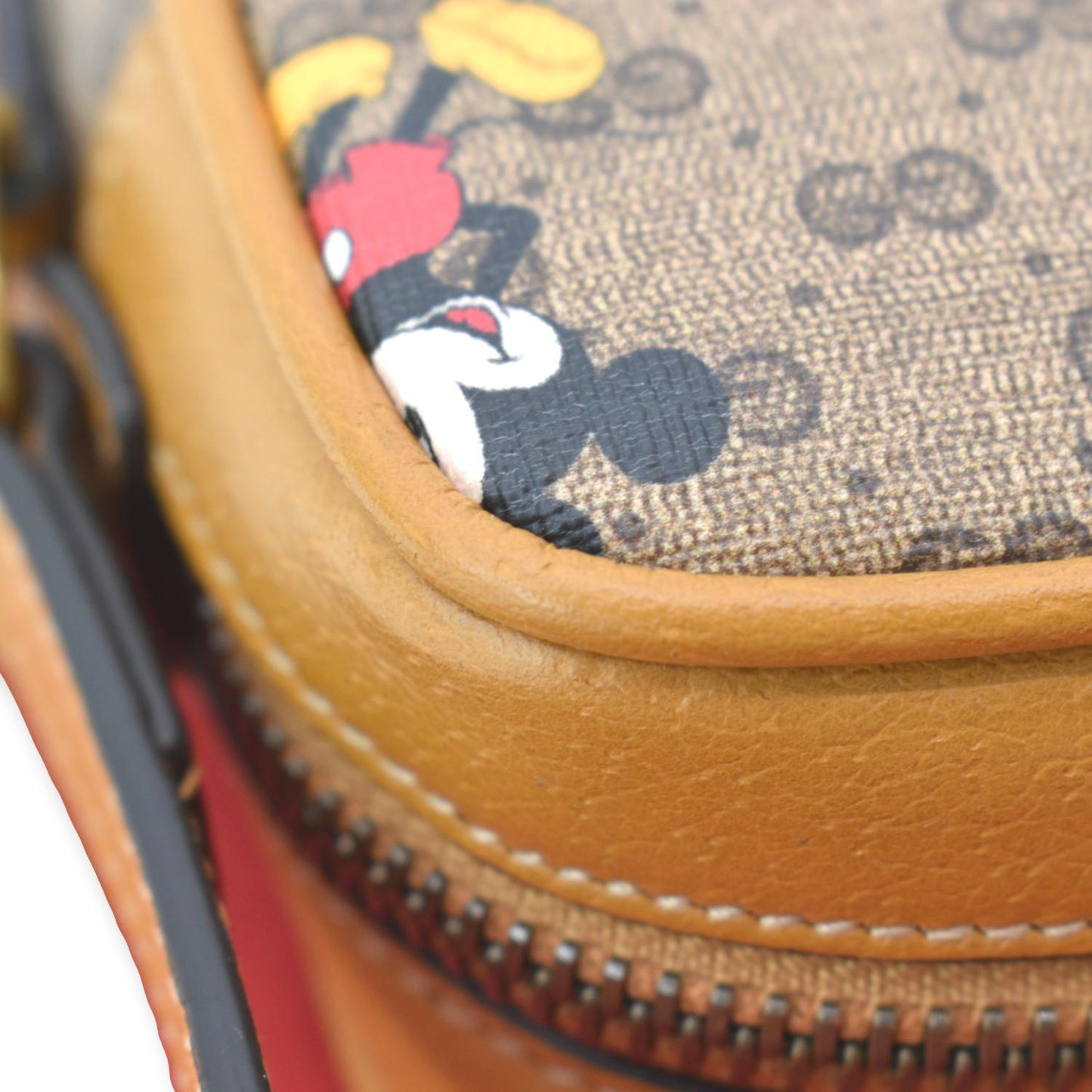 GUCCI x Disney Mickey Mo  GG Supreme Coated Canvas Crossbody Bag Brown 602536