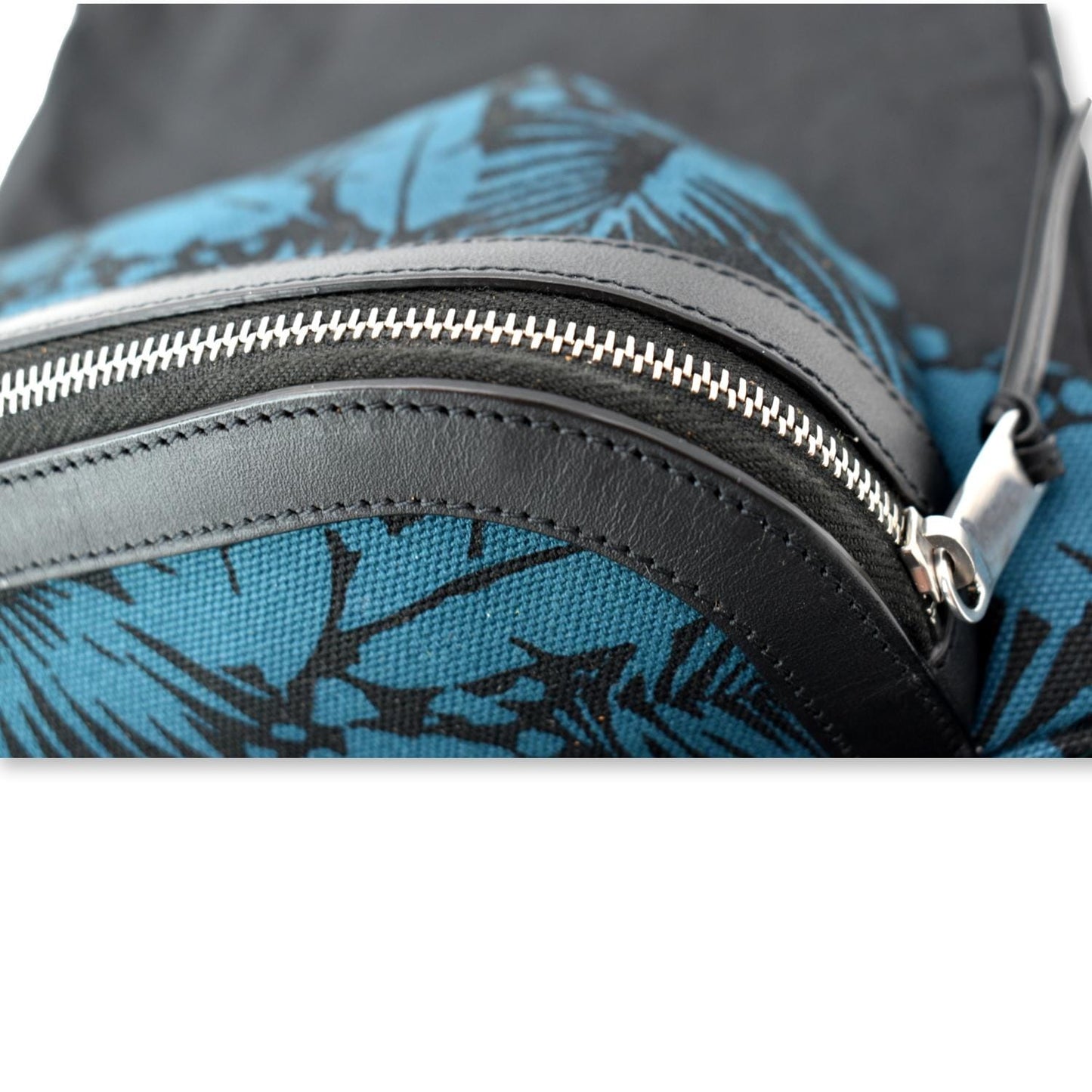 YVES SAINT LAURENT Printed Leather Belt Bag Multicolor