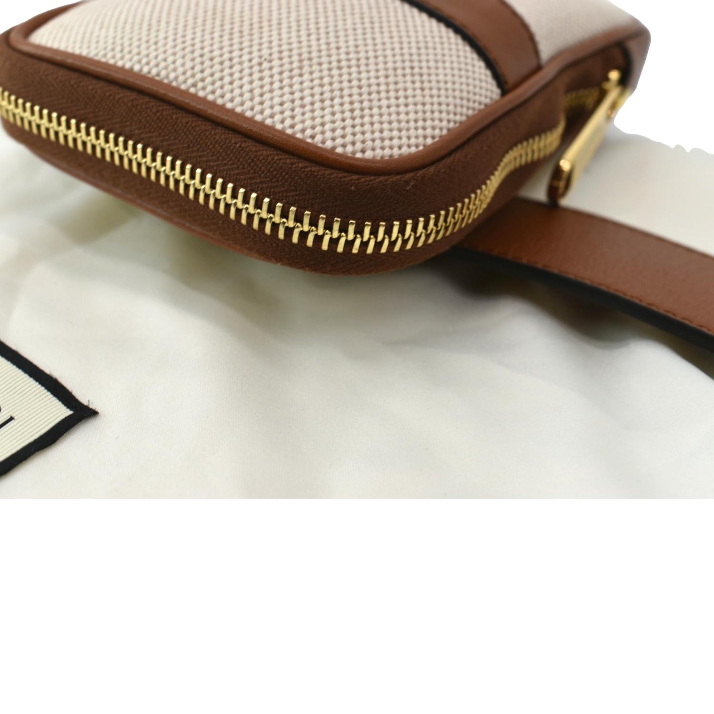 GUCCI Phone Case   Canvas Belt Bag Dark Brown 581519
