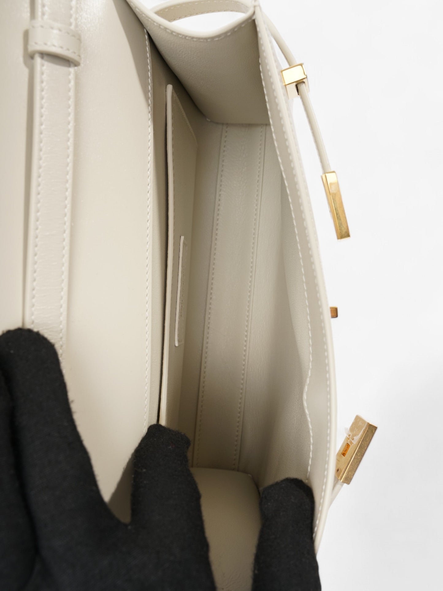 Saint Laurent Manhattan Blanc   Calfskin Leather Small