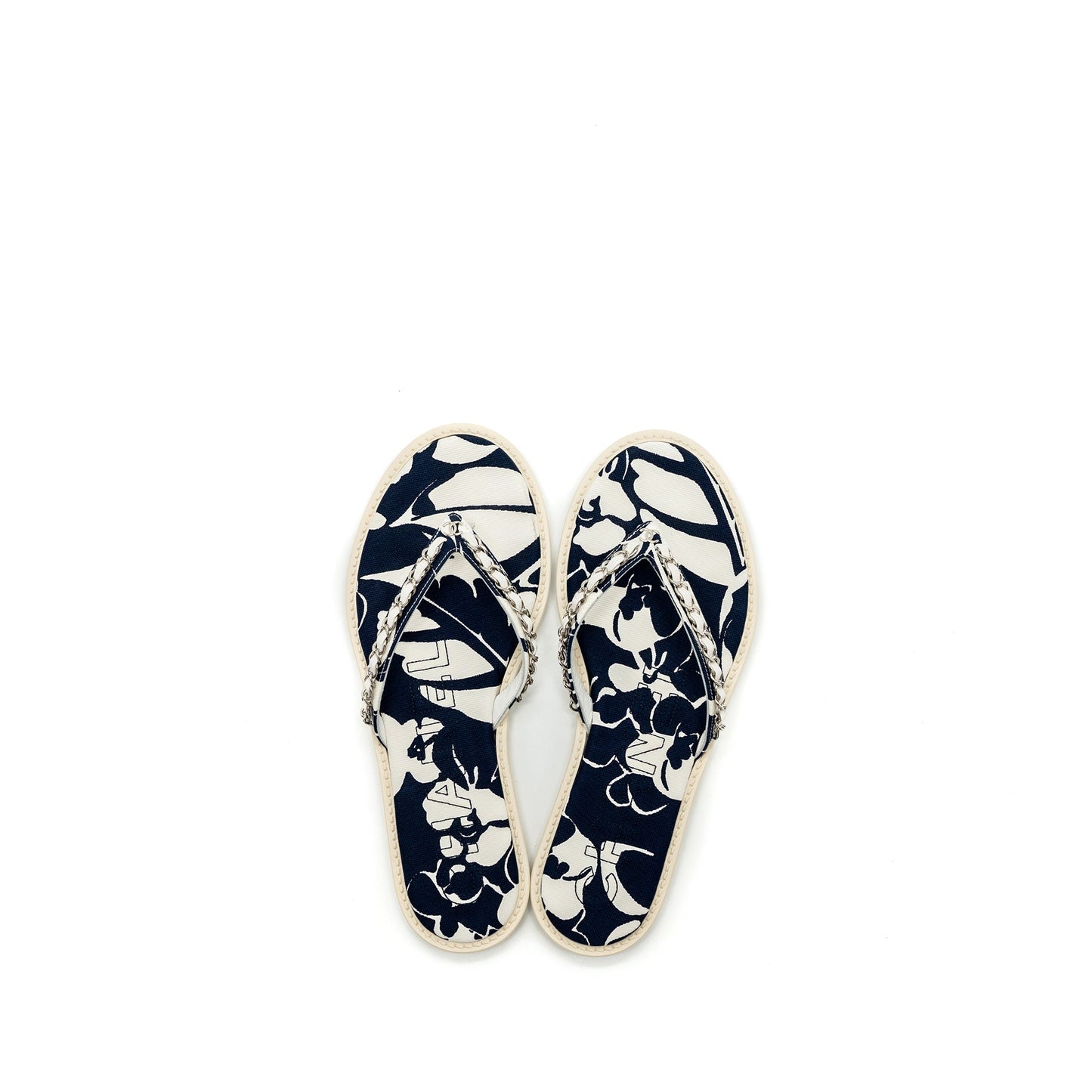 Chanel Size 40 Mules Cotton/Lambskin Navy Blue/Ecru SHW