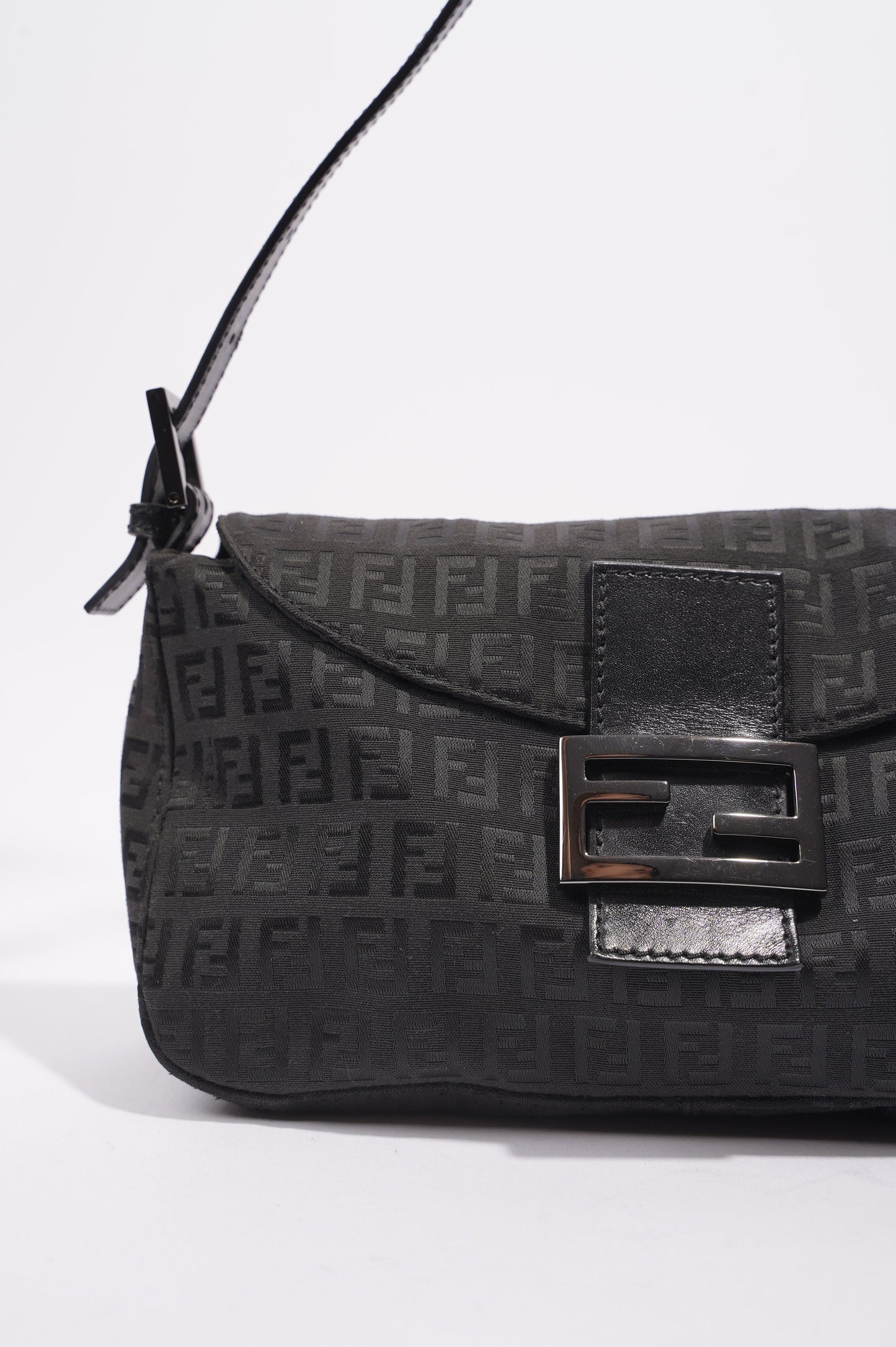 Fendi Womens Baguette Bag Black Small