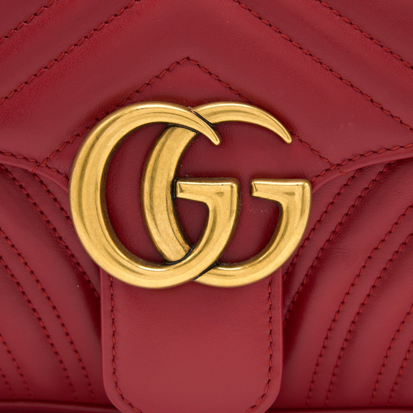 Gucci Small GG Marmont Matelasse Shoulder Bag Calfskin Red