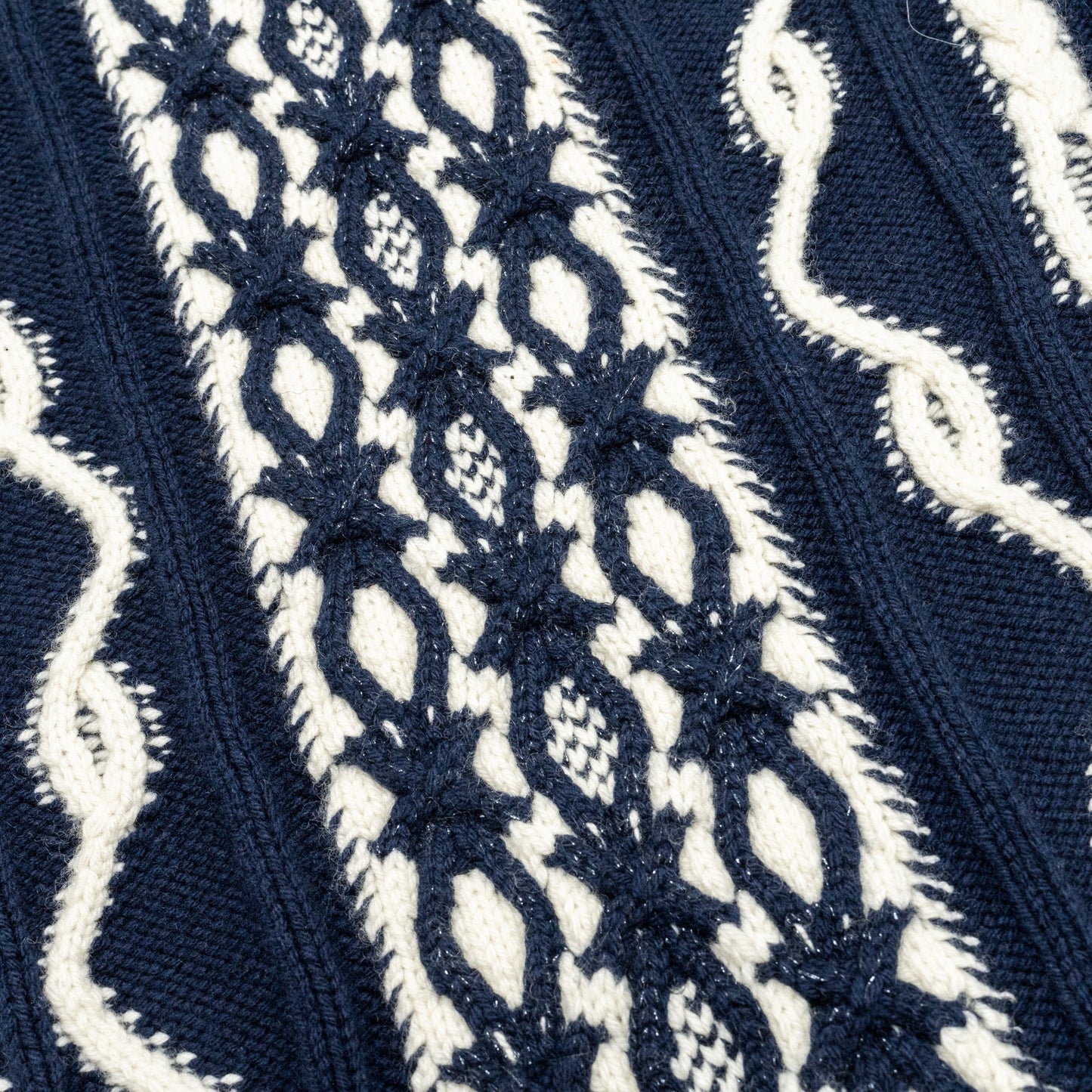 Chanel Size 34 18A Hamburg Chunky Knit Sweater Wool/Cashmere Navy/White