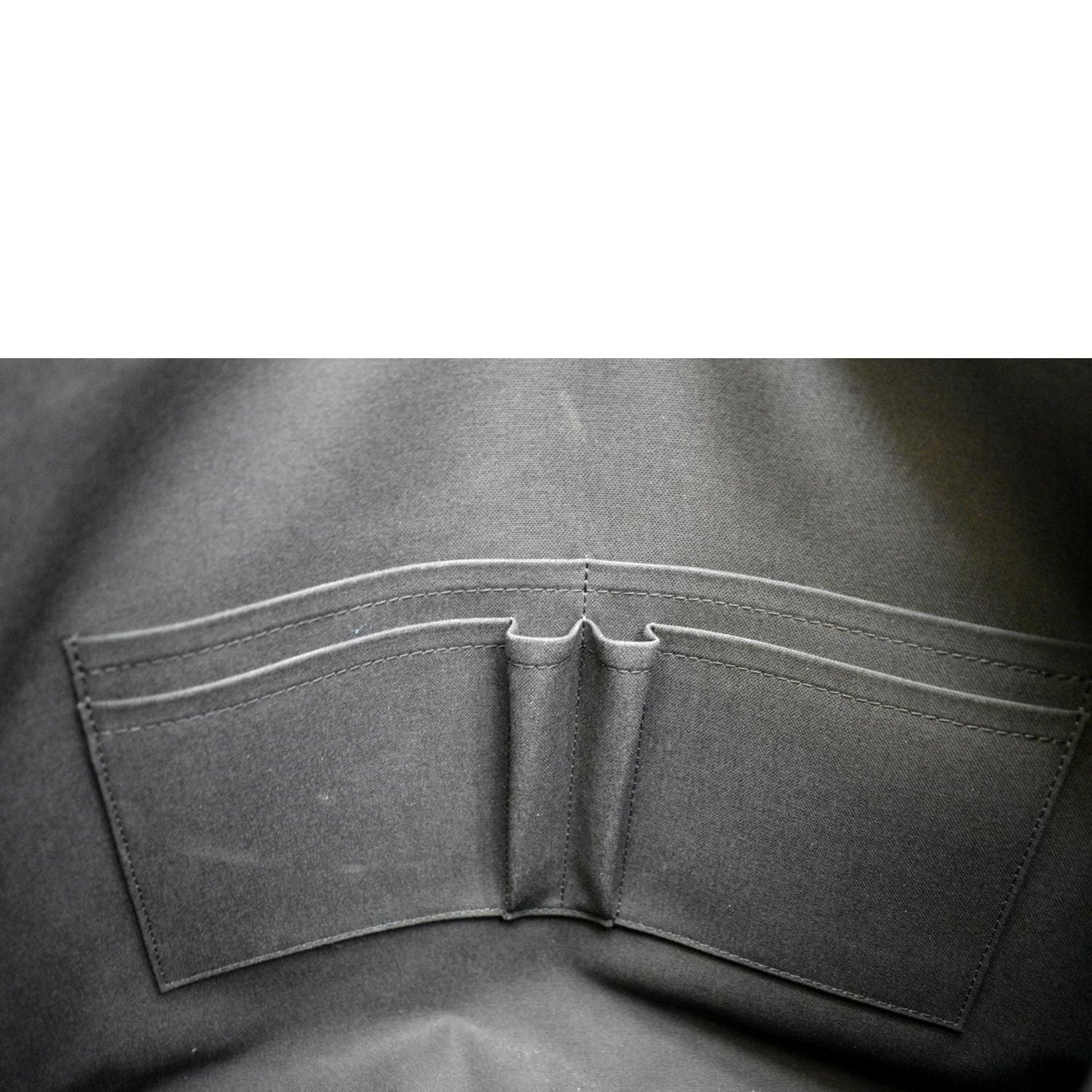 LOUIS VUITTON Mick Damier Graphite Messenger Crossbody Bag Black