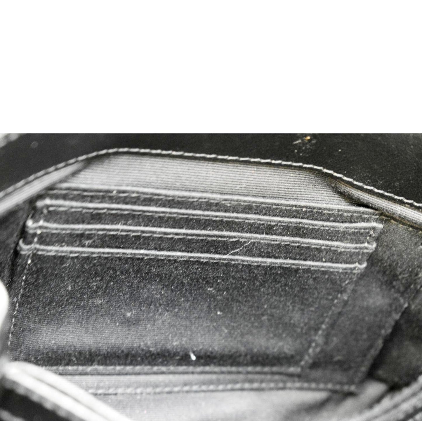YVES SAINT LAURENT Loulou Toy Matelasse Leather Crossbody Bag Black