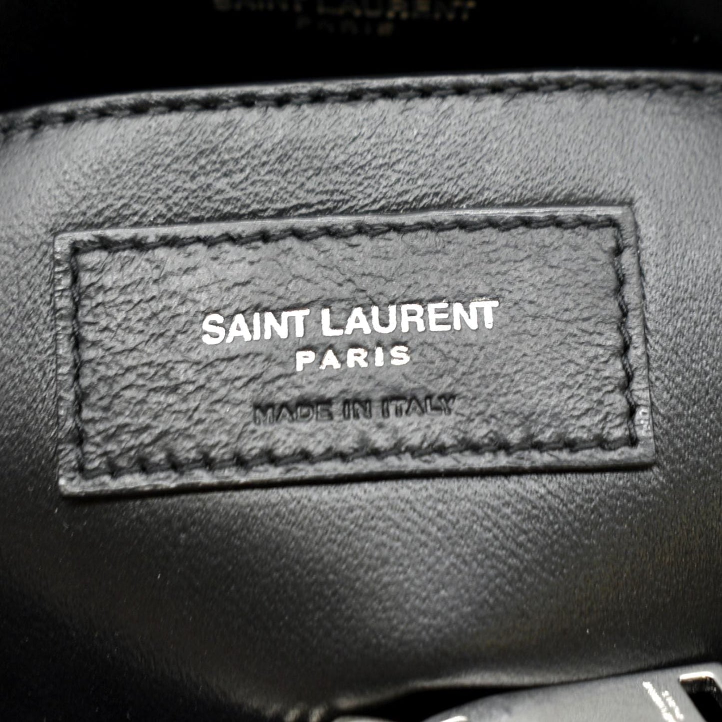YVES SAINT LAURENT Loulou Small Matelasse Leather Chain Shoulder Bag Black