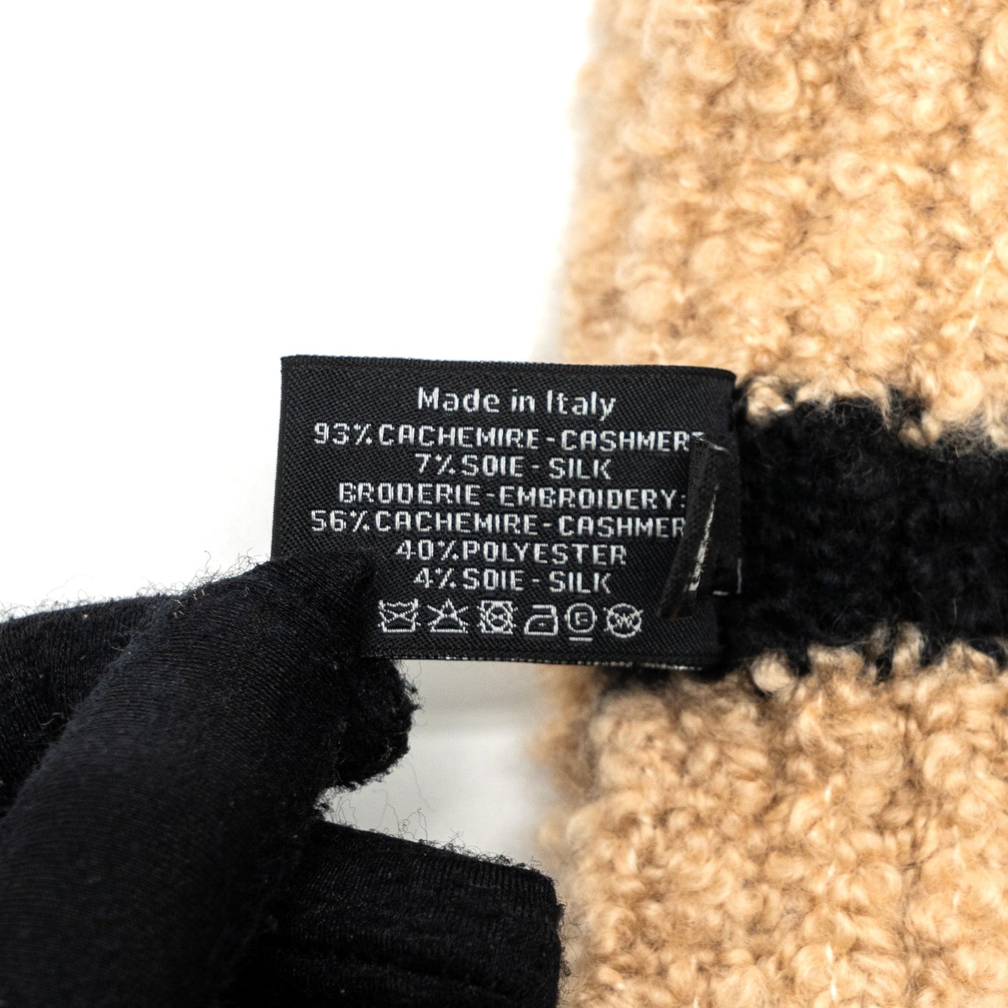Chanel cashmere and   logo scarf beige / black
