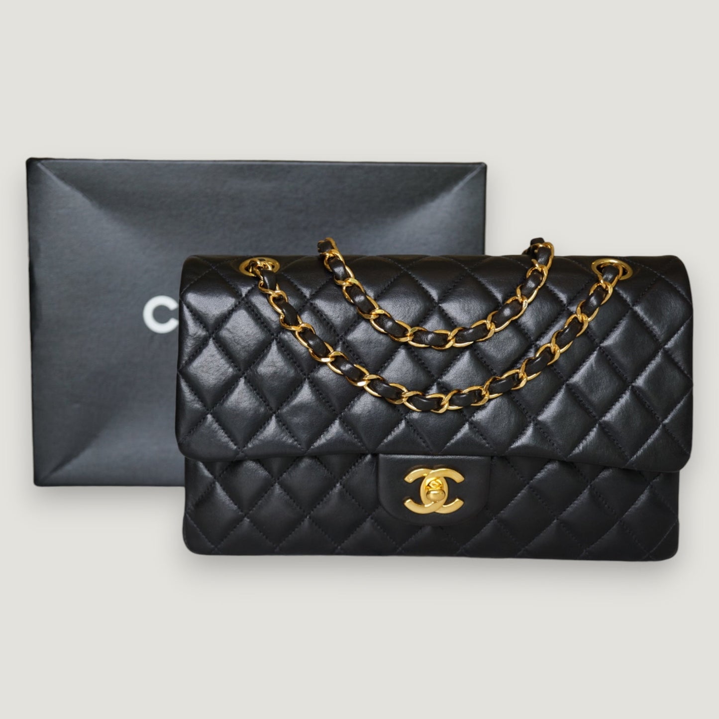 CHANEL CLASSIC MEDIUM BAG