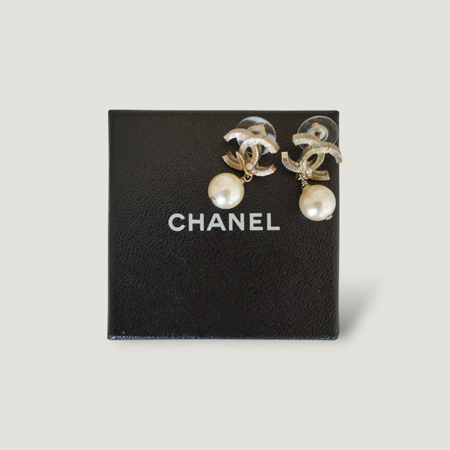 CHANEL EARRINGS | PEARLS
