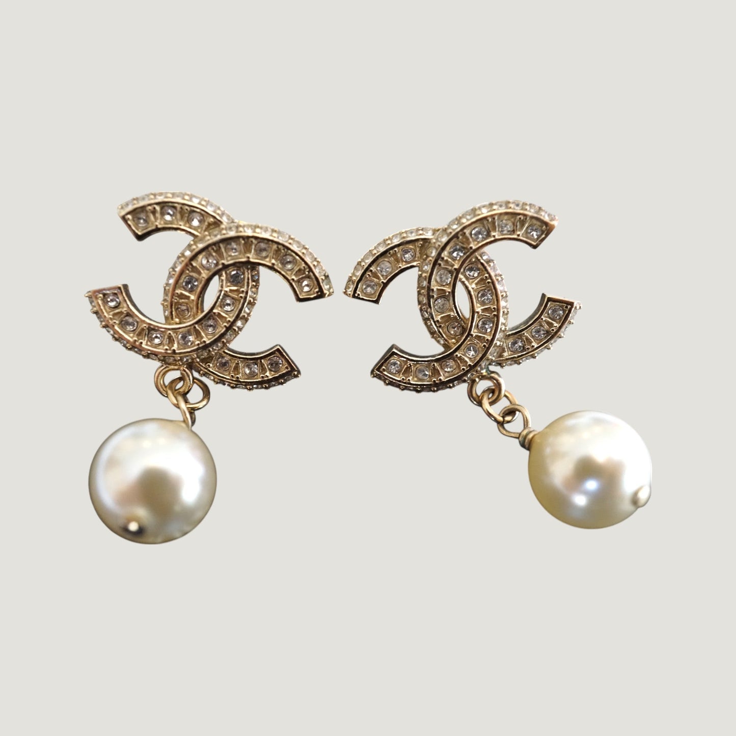 CHANEL EARRINGS | PEARLS