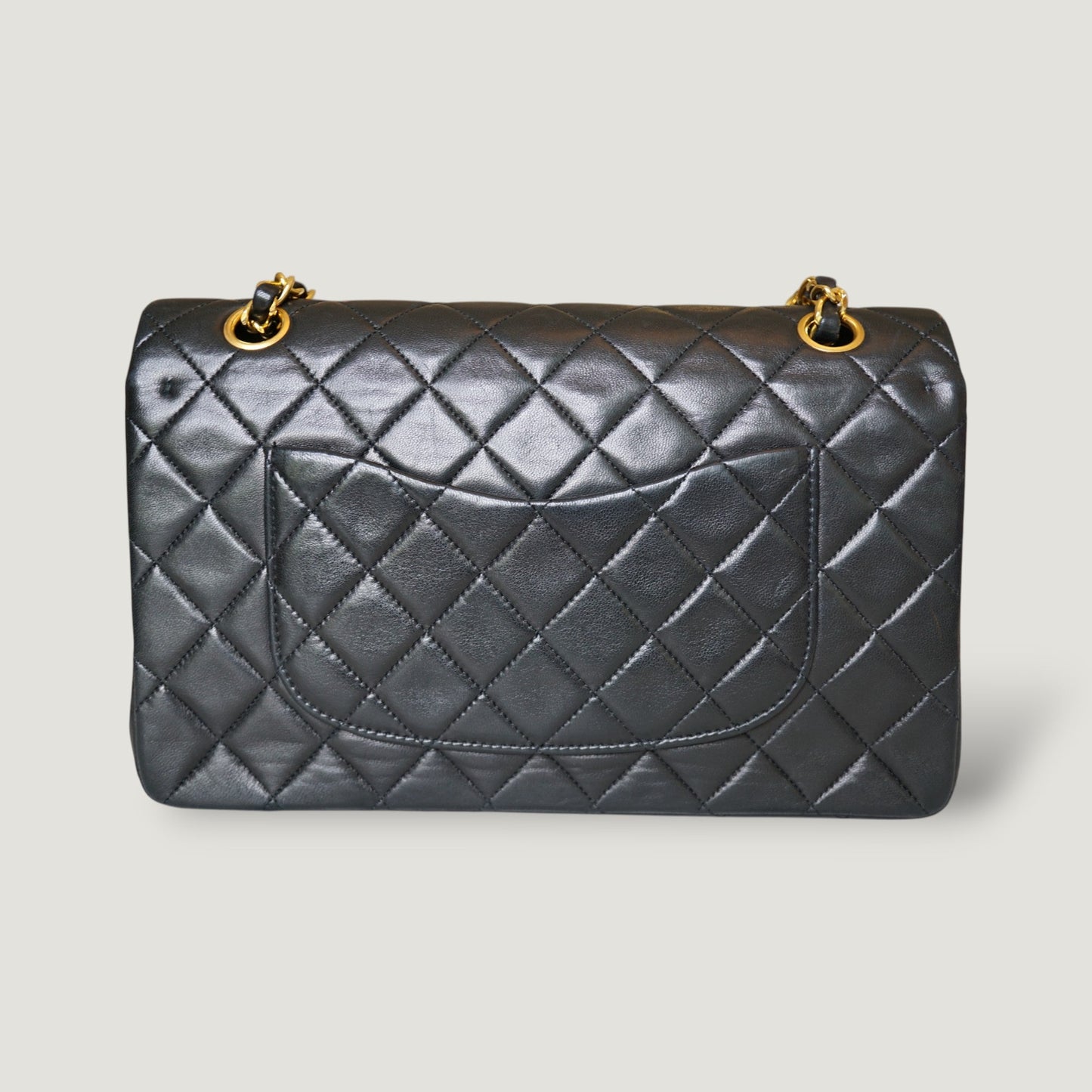 CHANEL CLASSIC MEDIUM BAG