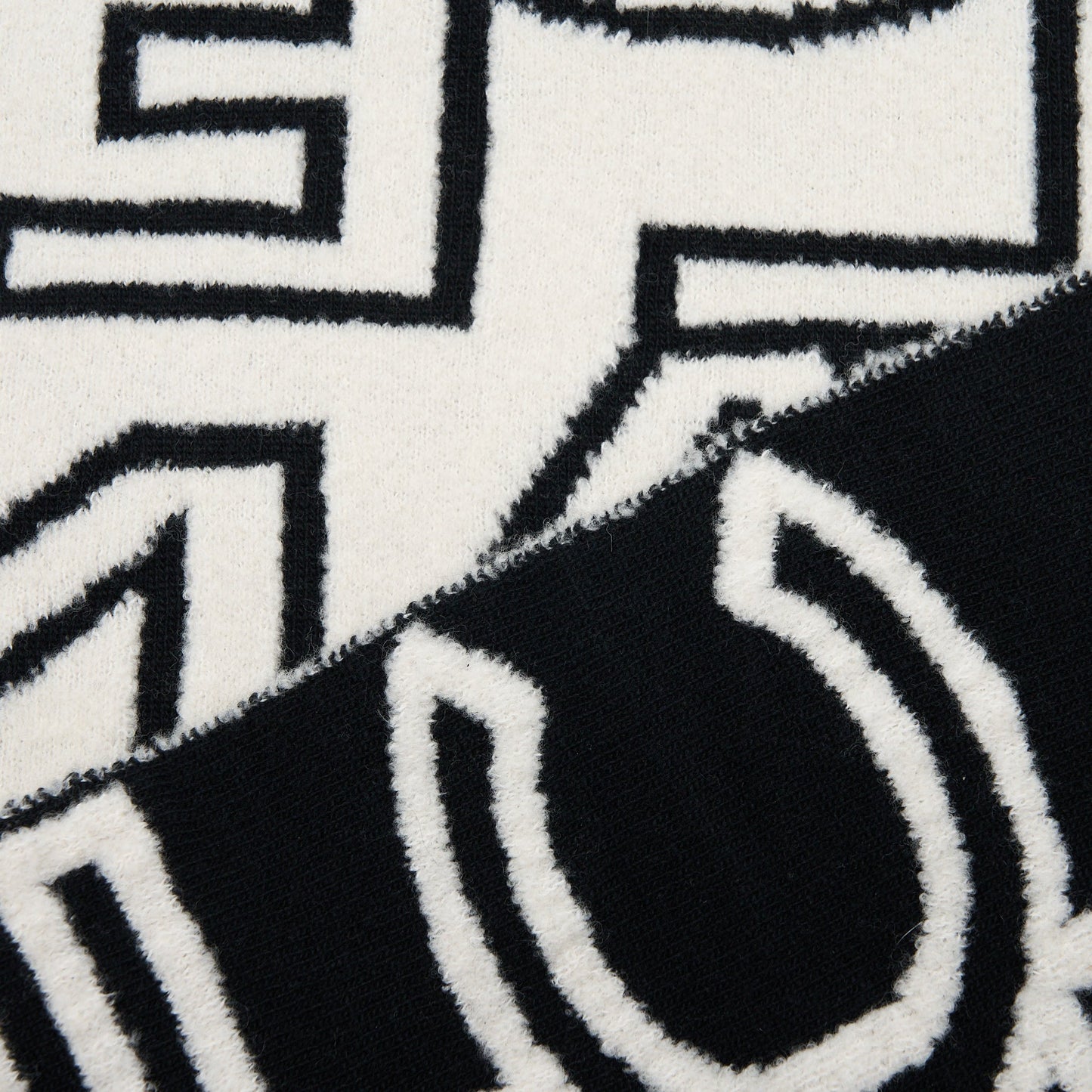 Chanel Double Side Letter/CC Scarf Wool/Cashmere Black/White