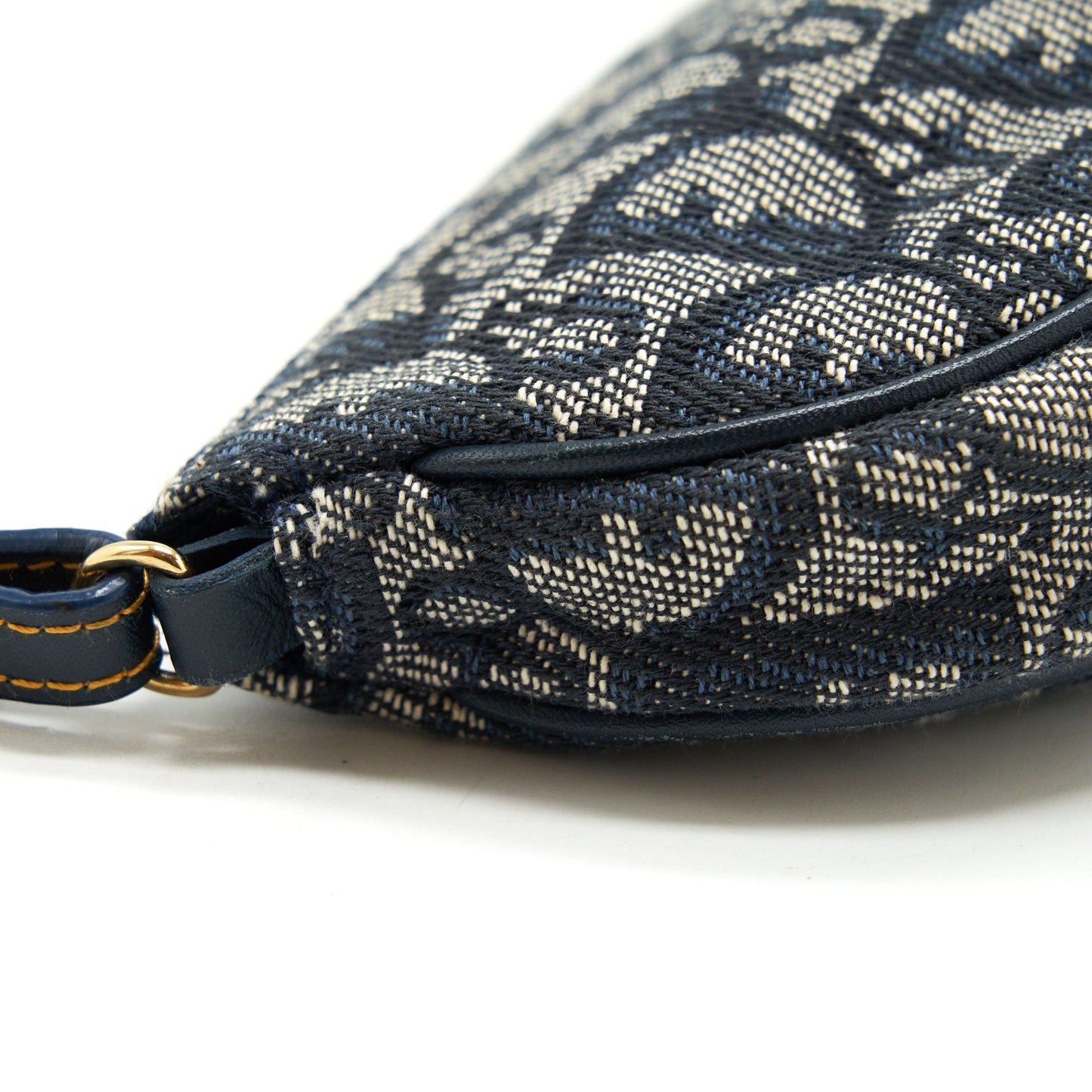 Dior   Saddle Pochette year 2003