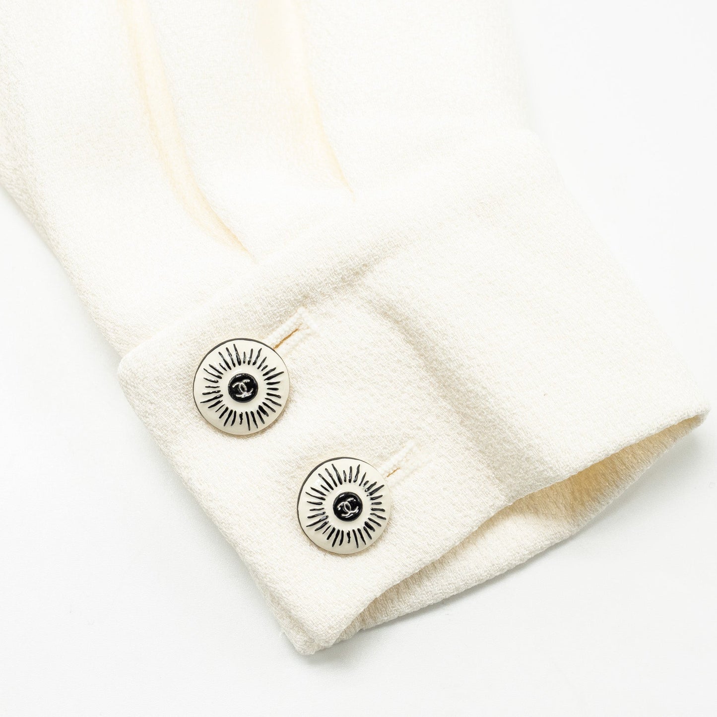 CHANEL Size 34 22C Runway Silk Crepe Blo  White