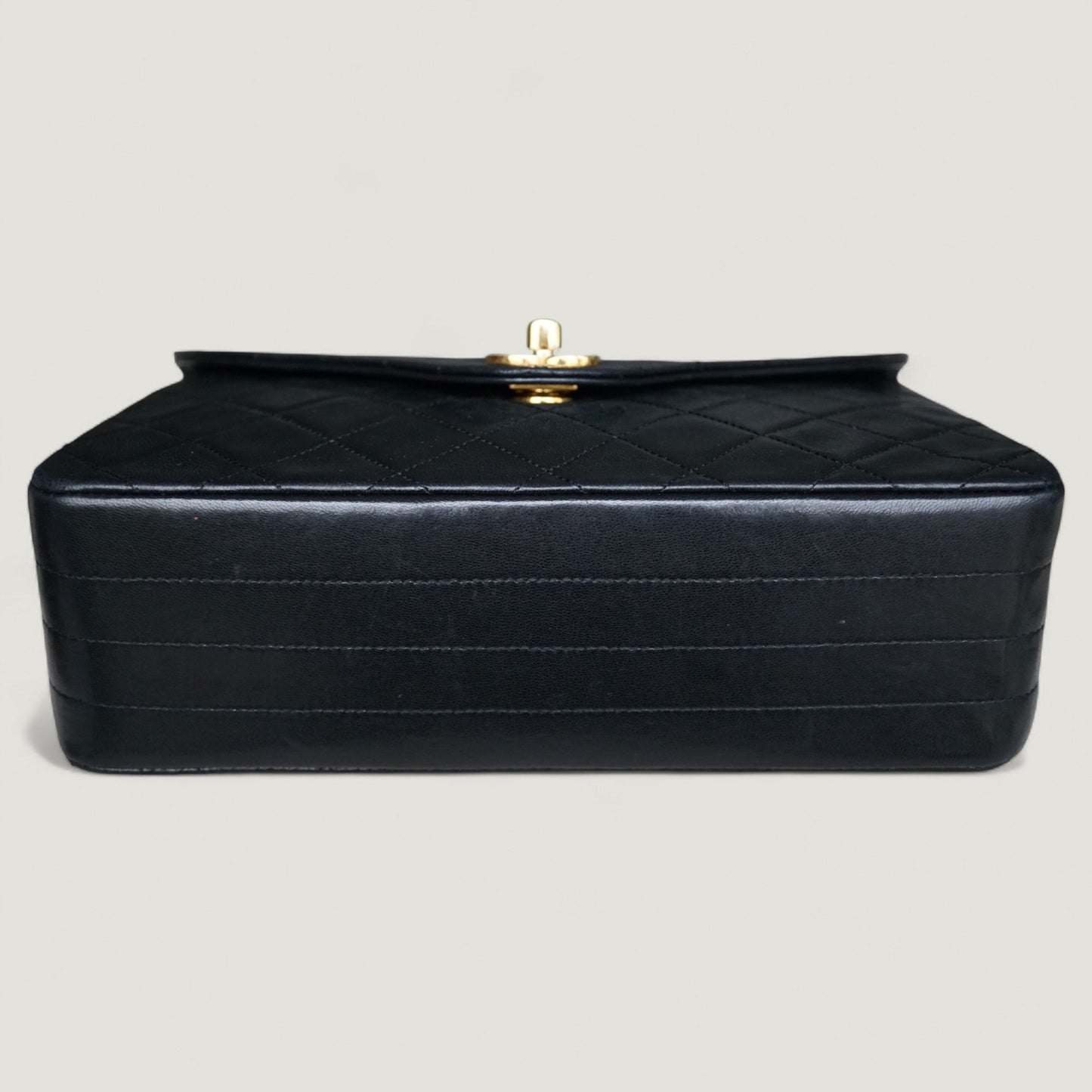 CHANEL SINGLE FLAP BAG