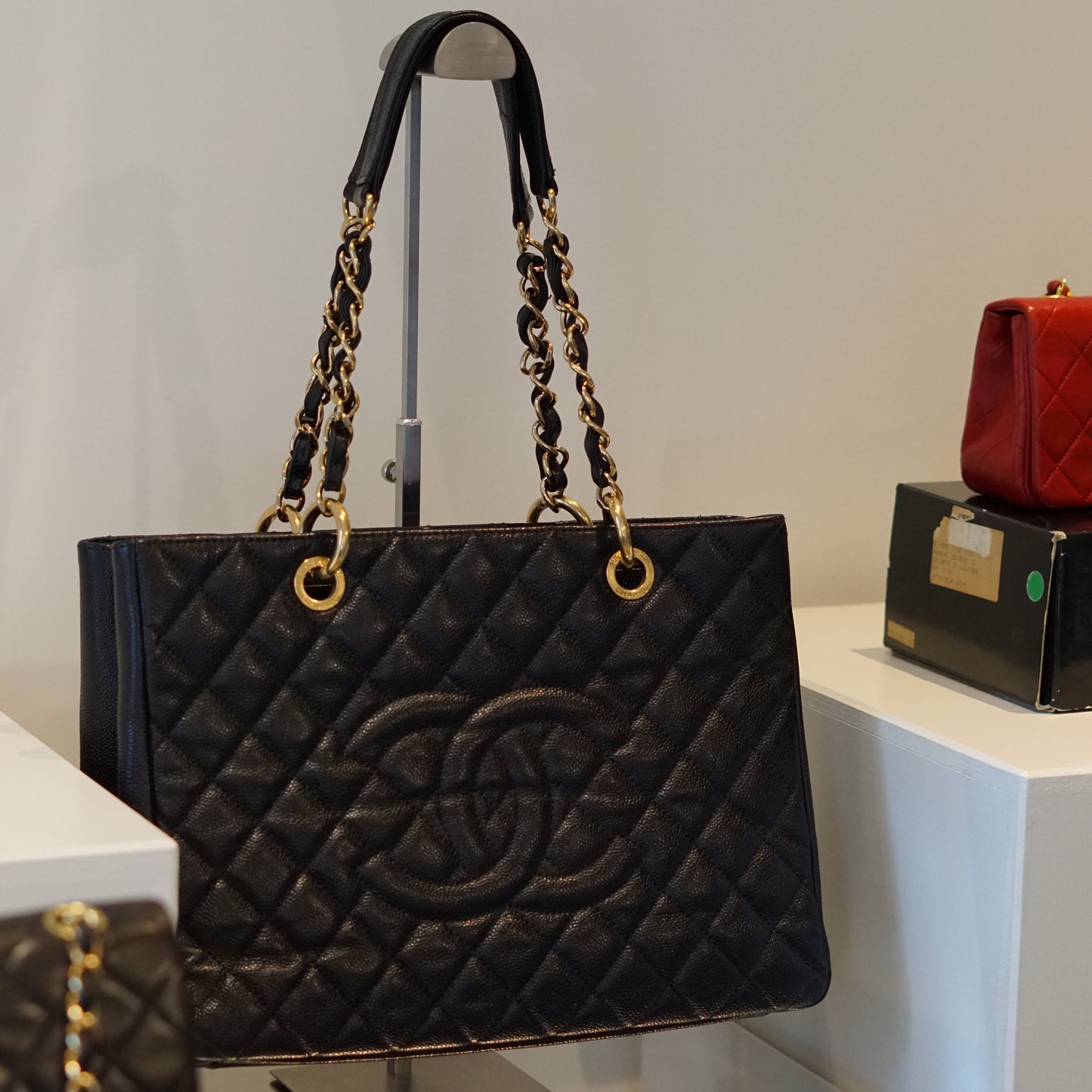 CHANEL GST CAVIAR
