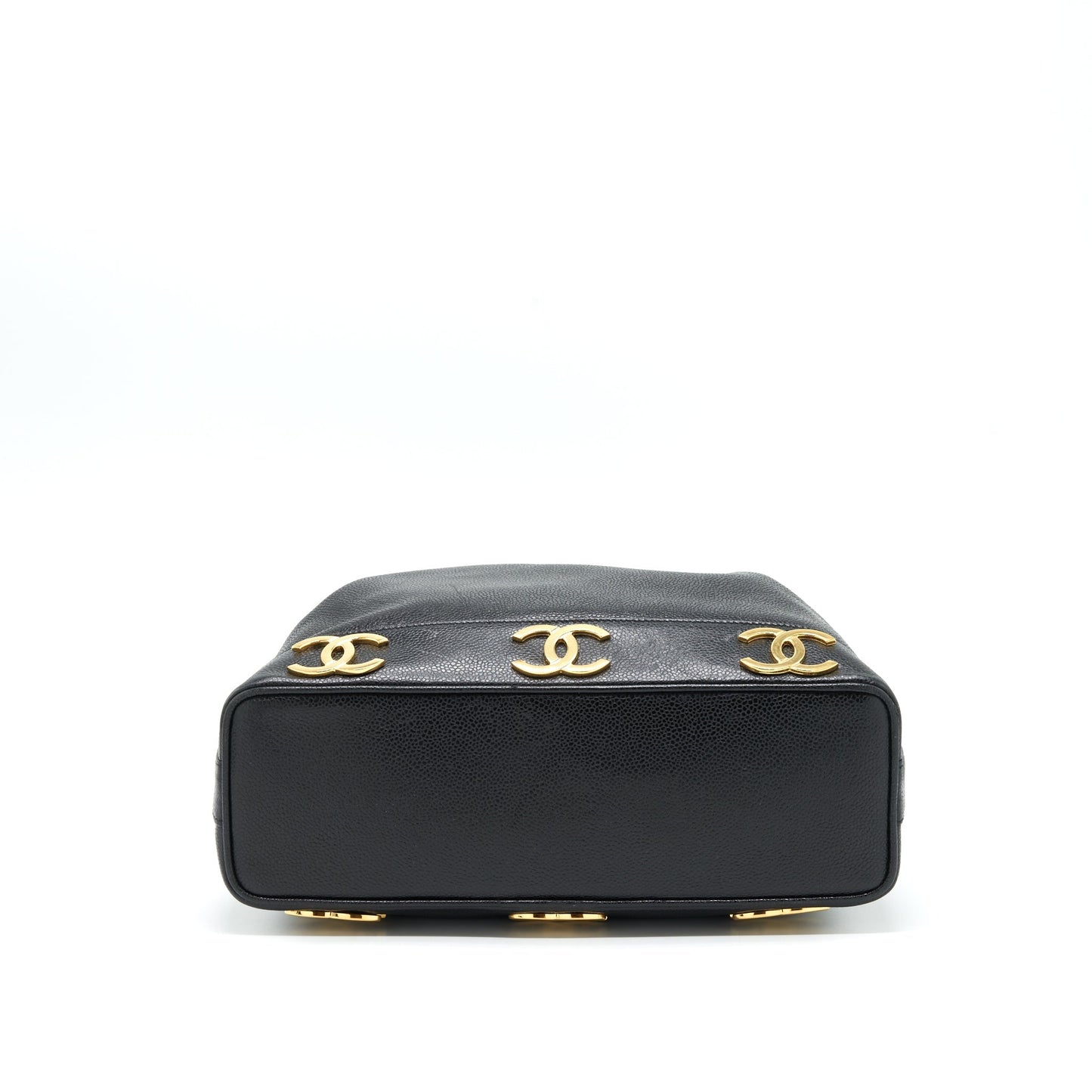 Chanel   Bucket Bag Caviar Black GHW