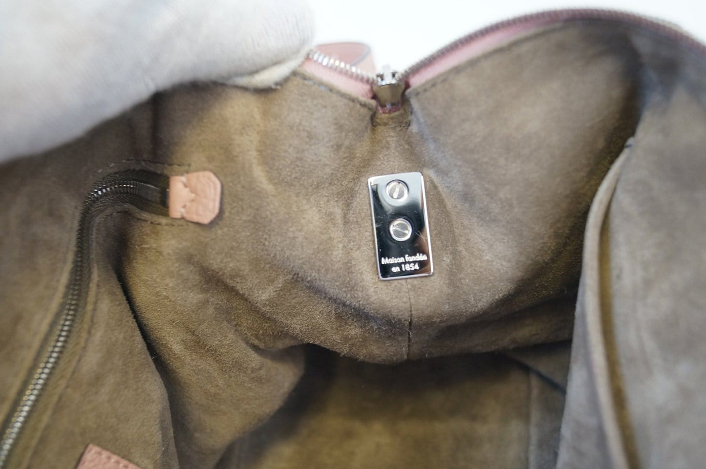 LOUIS VUITTON Magnolia Veau Cachemire  Leather Soft Lockit PM Bag