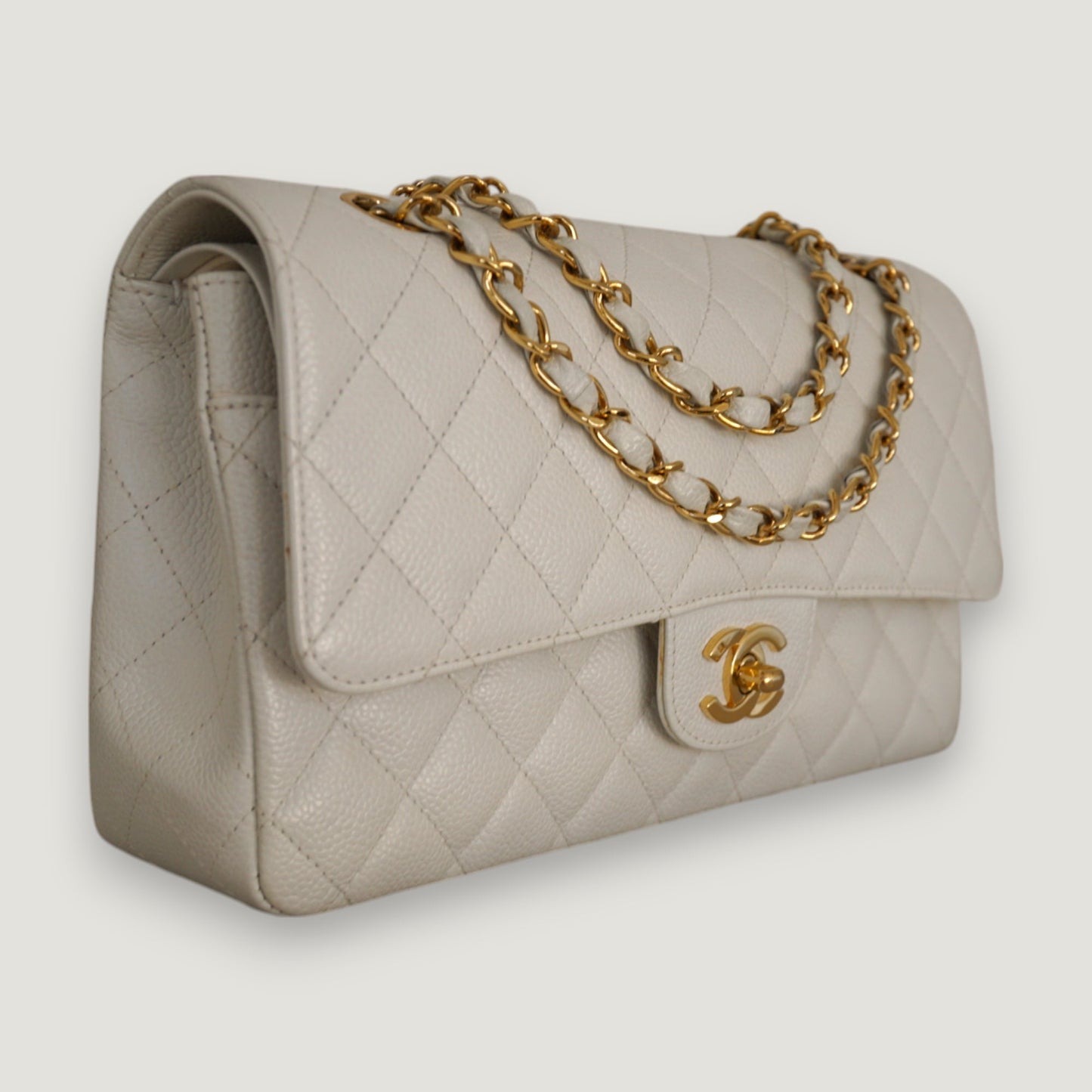 CHANEL CLASSIC MEDIUM BAG